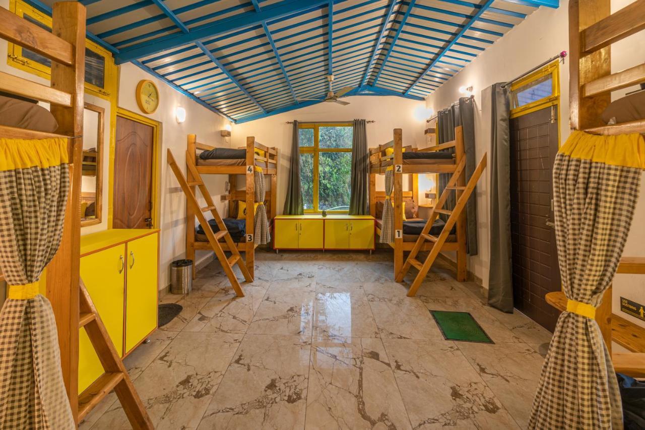 The Hosteller Mussoorie By The Streamside, Kempty エクステリア 写真