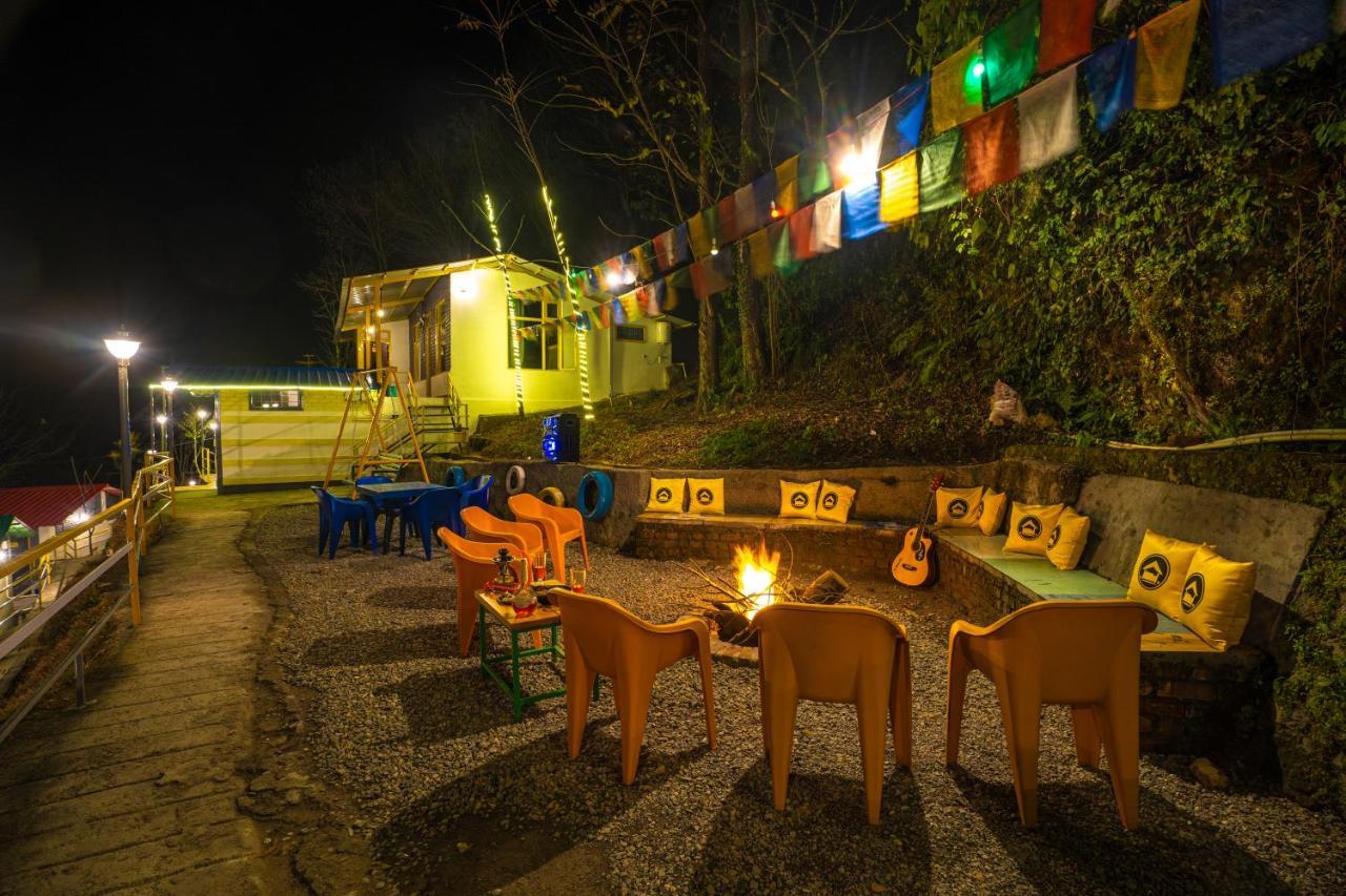 The Hosteller Mussoorie By The Streamside, Kempty エクステリア 写真