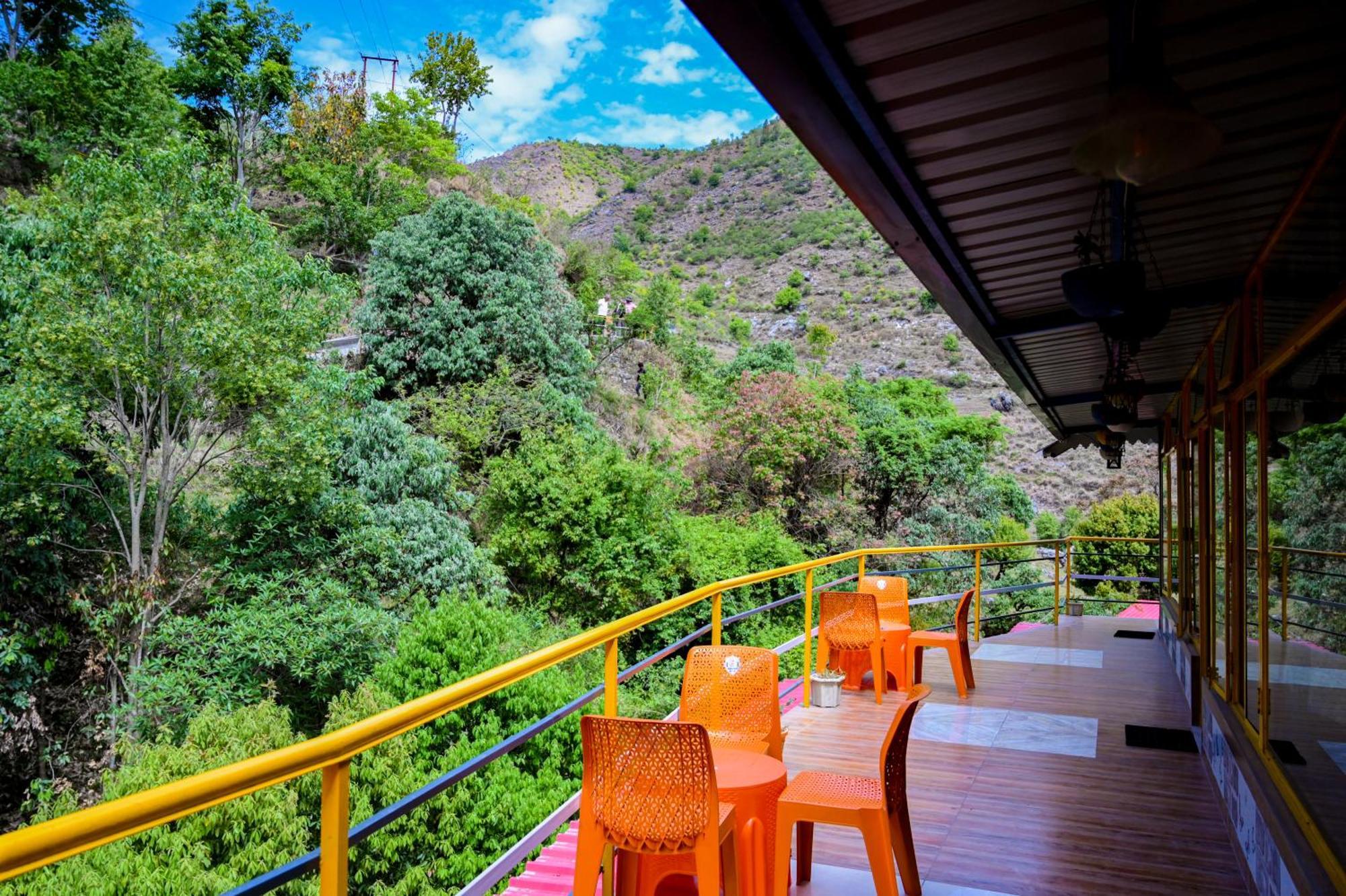 The Hosteller Mussoorie By The Streamside, Kempty エクステリア 写真