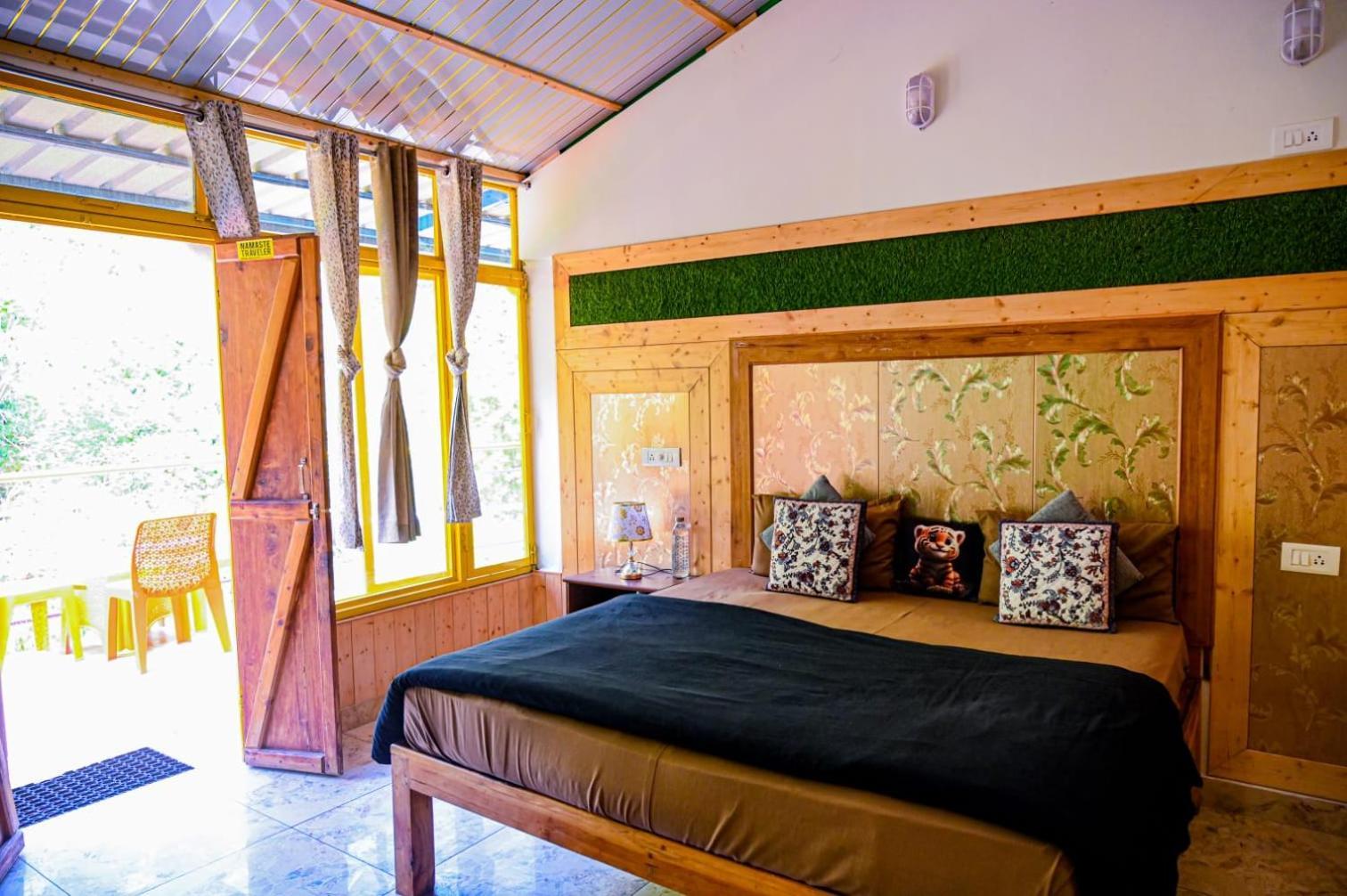 The Hosteller Mussoorie By The Streamside, Kempty エクステリア 写真